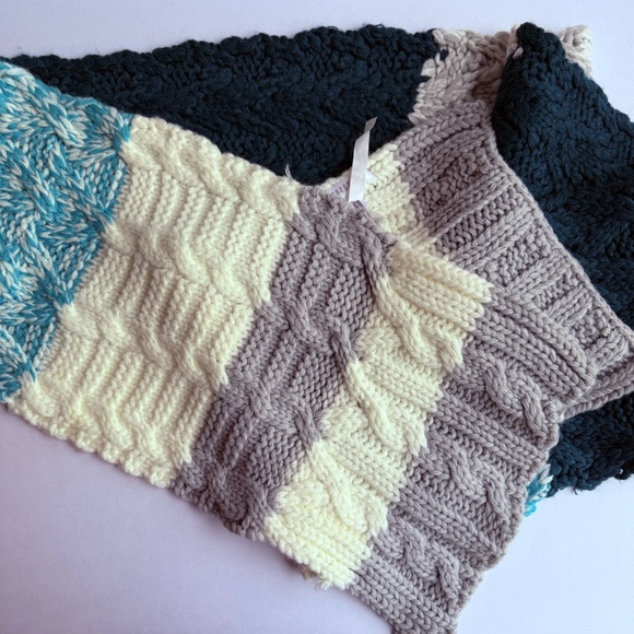 Aeropostale Blue Green Turquoise
Aqua Gray White Scarf - Picture 3 of 4